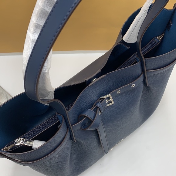 MICHAEL KORS NAVY color 
Emilia Large Pebbled Leather Tote Bag - Picture 15 of 16